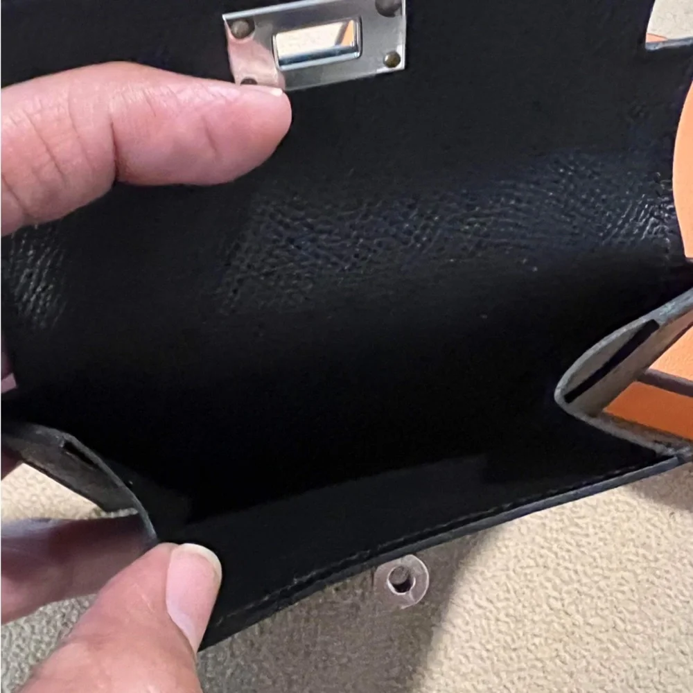 Hermes Black Kelly Compact Wallet - Picture 4 of 5